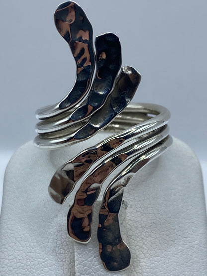 Detalle del patrón calado visto desde arriba, líneas cortadas a mano