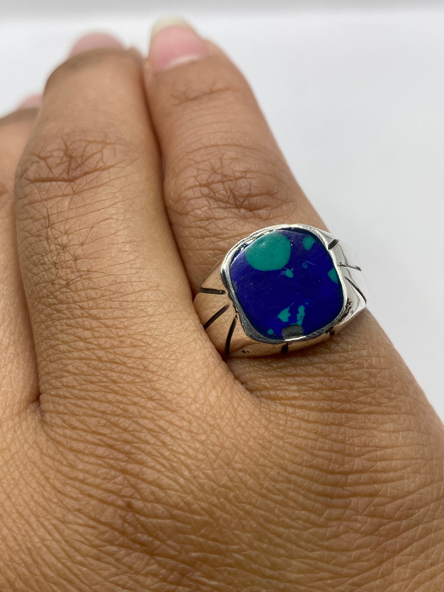 Detalle del interior del anillo con hallmark .925 y origen México