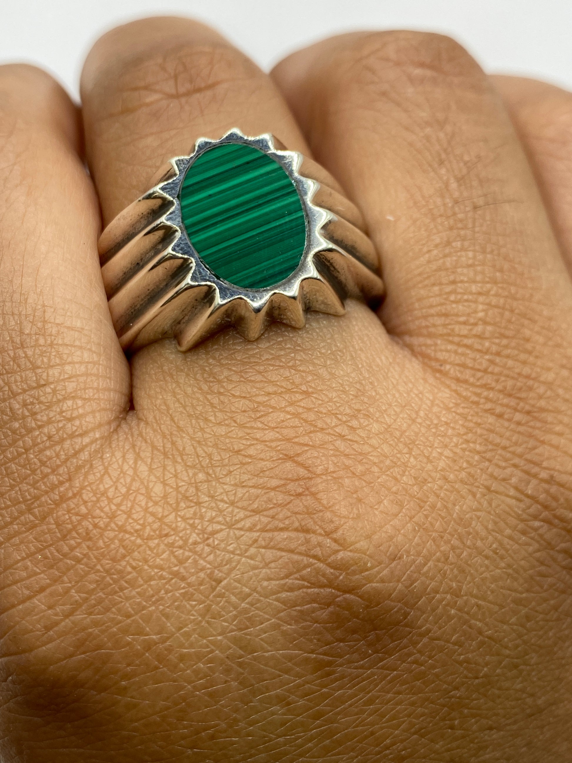 Marca del Quinto .925 grabado en el interior del anillo