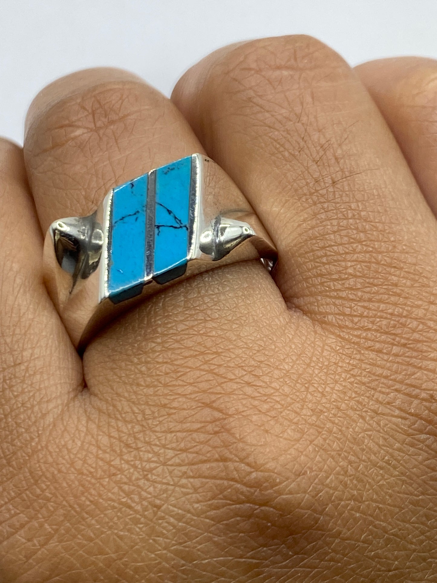 Interior del anillo con el Quinto .925 grabado, marca de autenticidad de Taxco