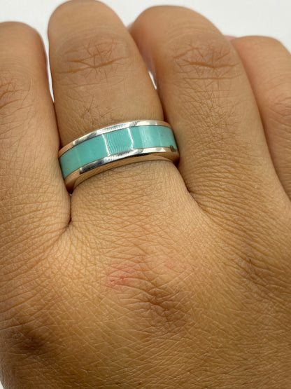 Interior del anillo con marcado 925 y detalle del engaste