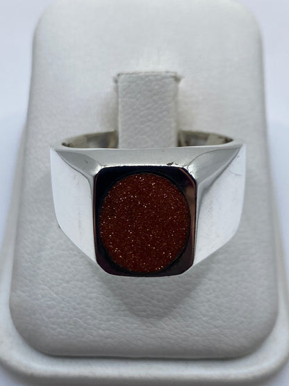 Anillo de plata maciza .925 con piedra incrustada para hombre, vista frontal