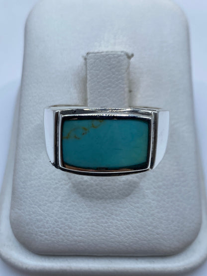 Anillo de plata .925 con turquesa azul cielo en estuche blanco, vista frontal