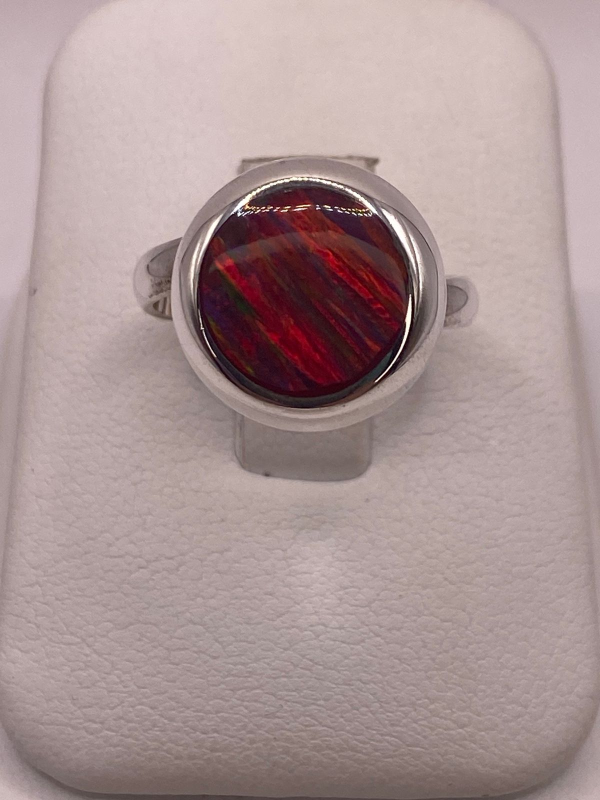 Anillo Ajustable Clásico de Plata 925 con Ópalo de Fuego