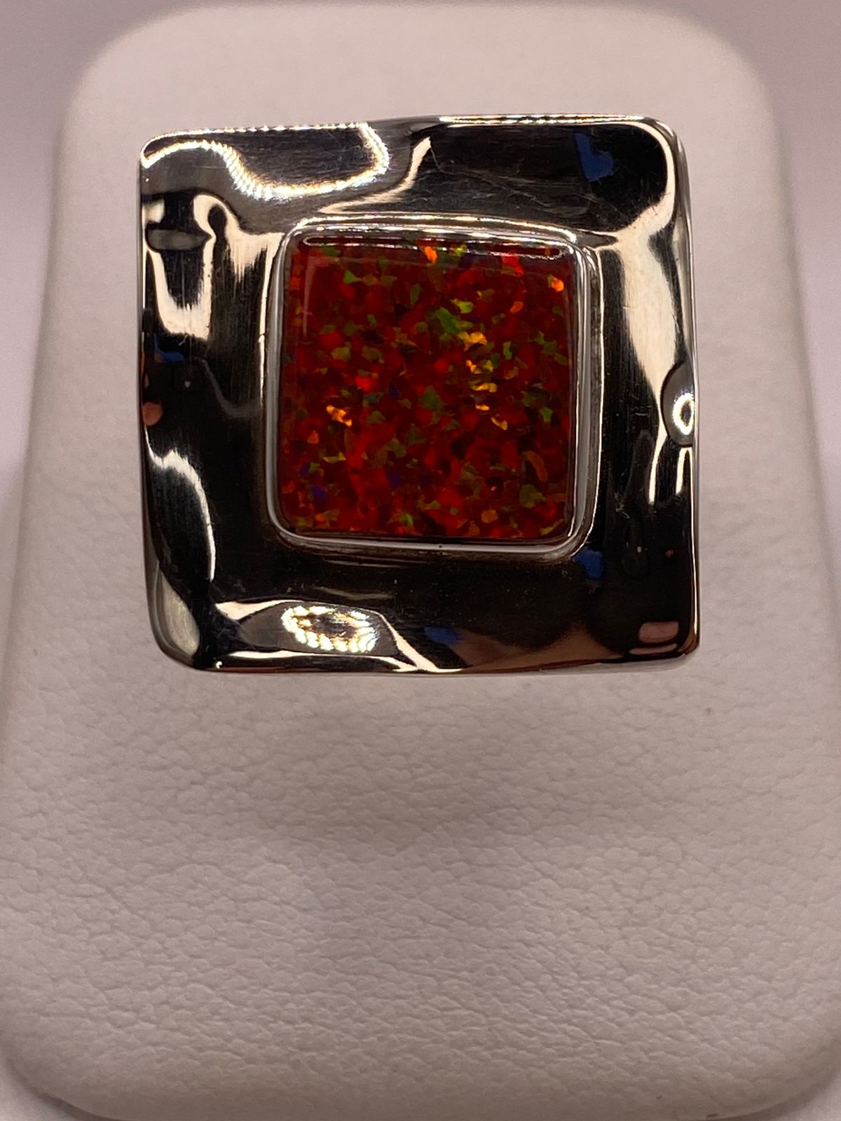 Anillo Ajustable Cuadrado con Ópalo de Fuego en Plata .925