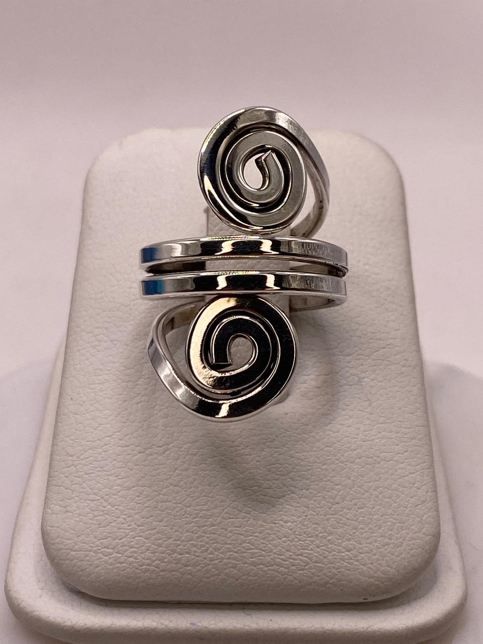 Anillo Ajustable de Plata .925 con Diseño Espiral Doble