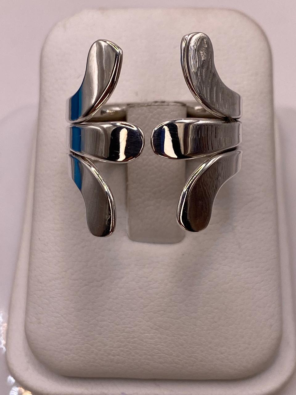 Anillo Ajustable de Plata .925 con Diseño Moderno de Puntas Curvas