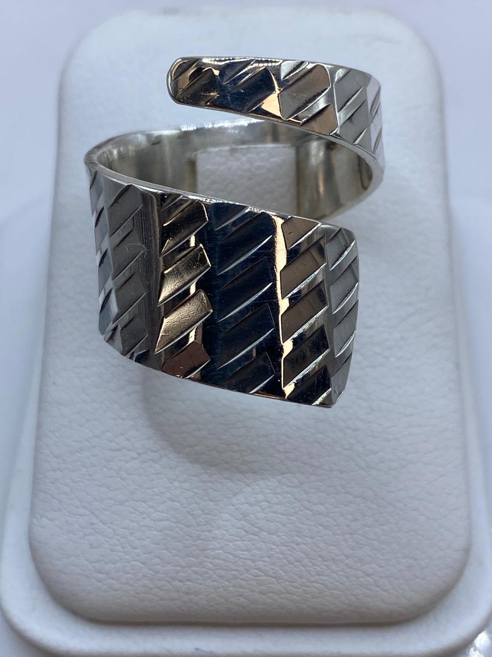 Anillo Ajustable Geométrico en Plata .925
