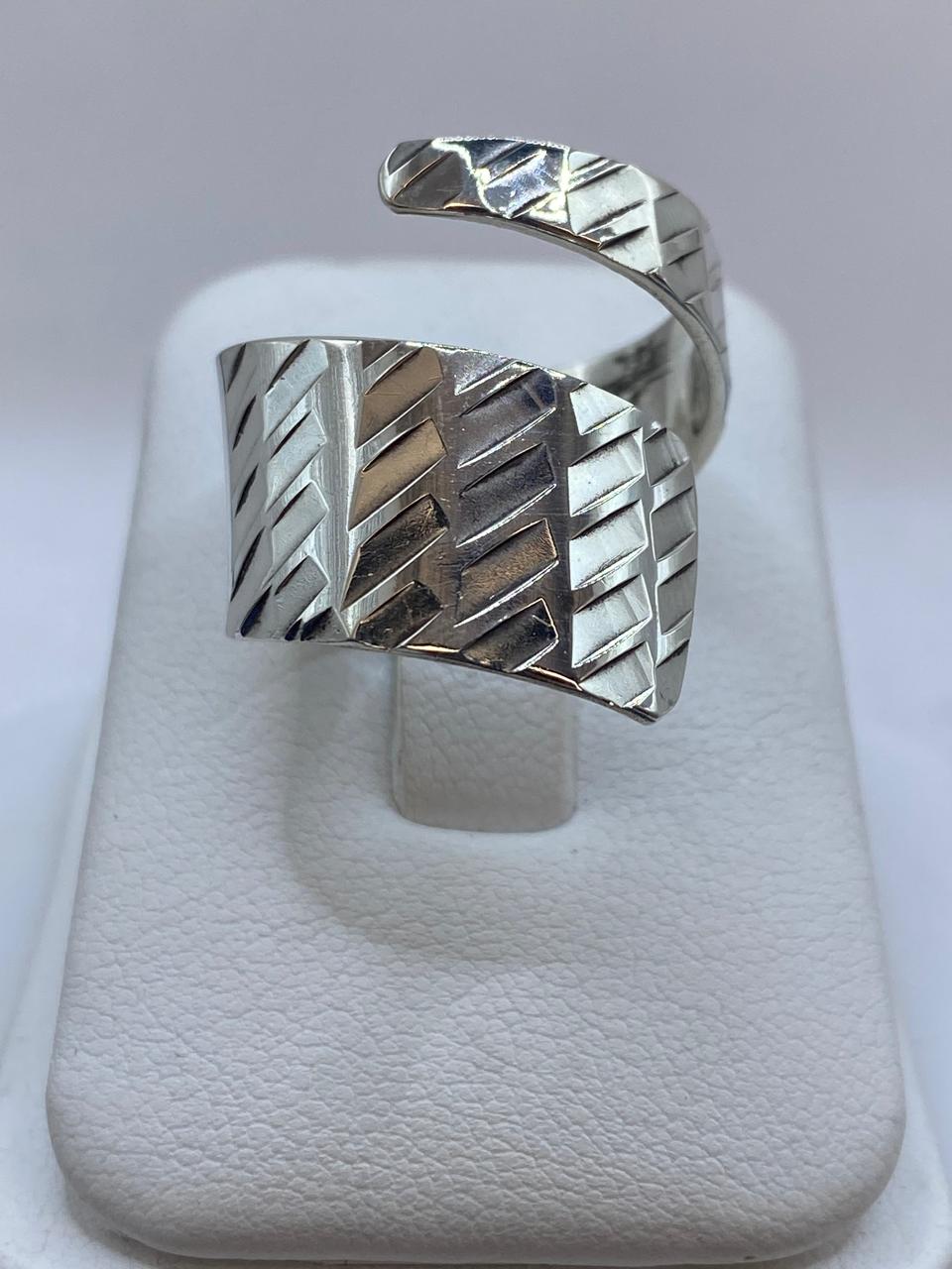 Anillo Ajustable Geométrico en Plata .925