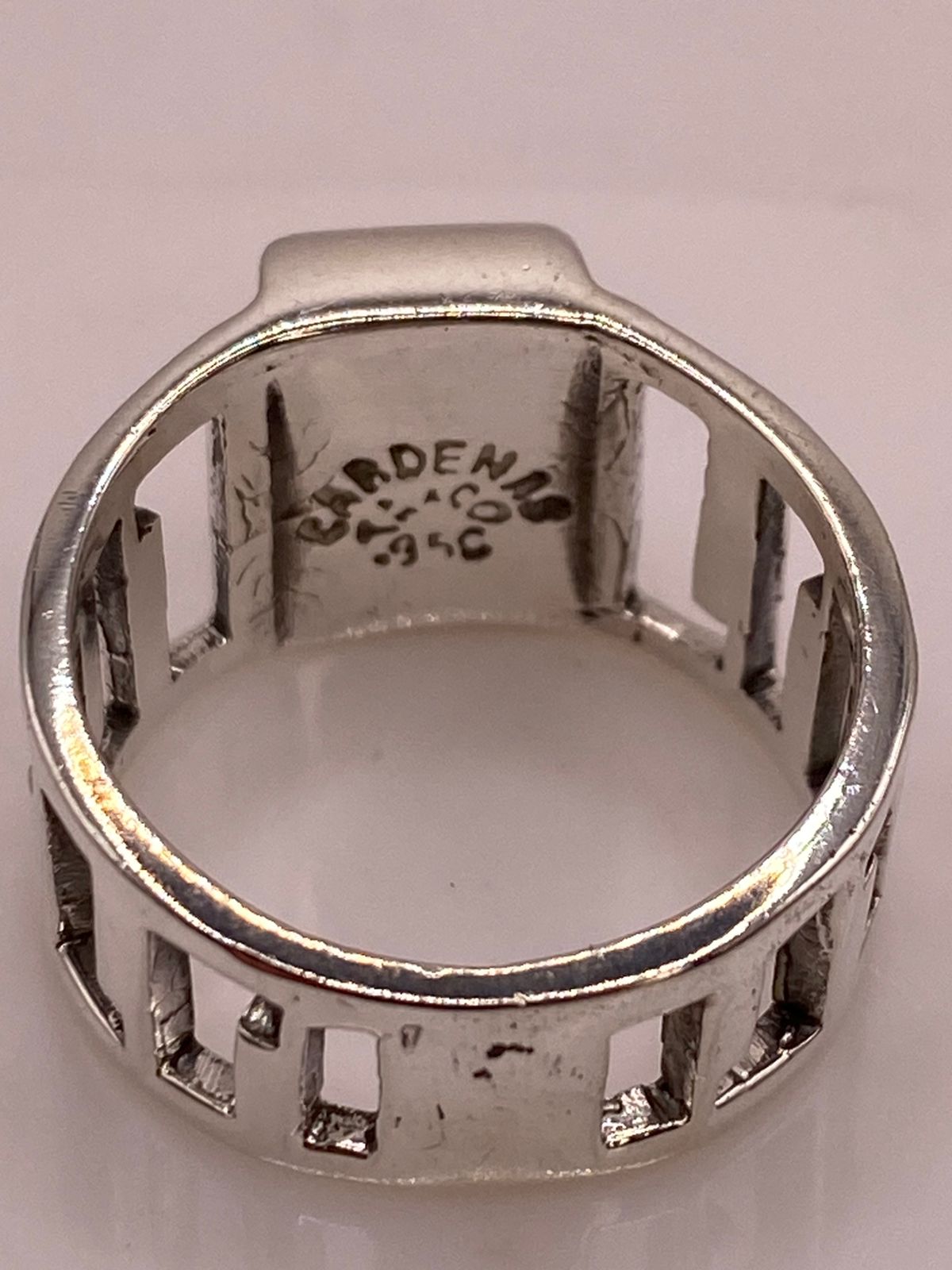 Anillo Ancho con Ópalo de Fuego Rosa, Amarillo y Verde en Plata .950