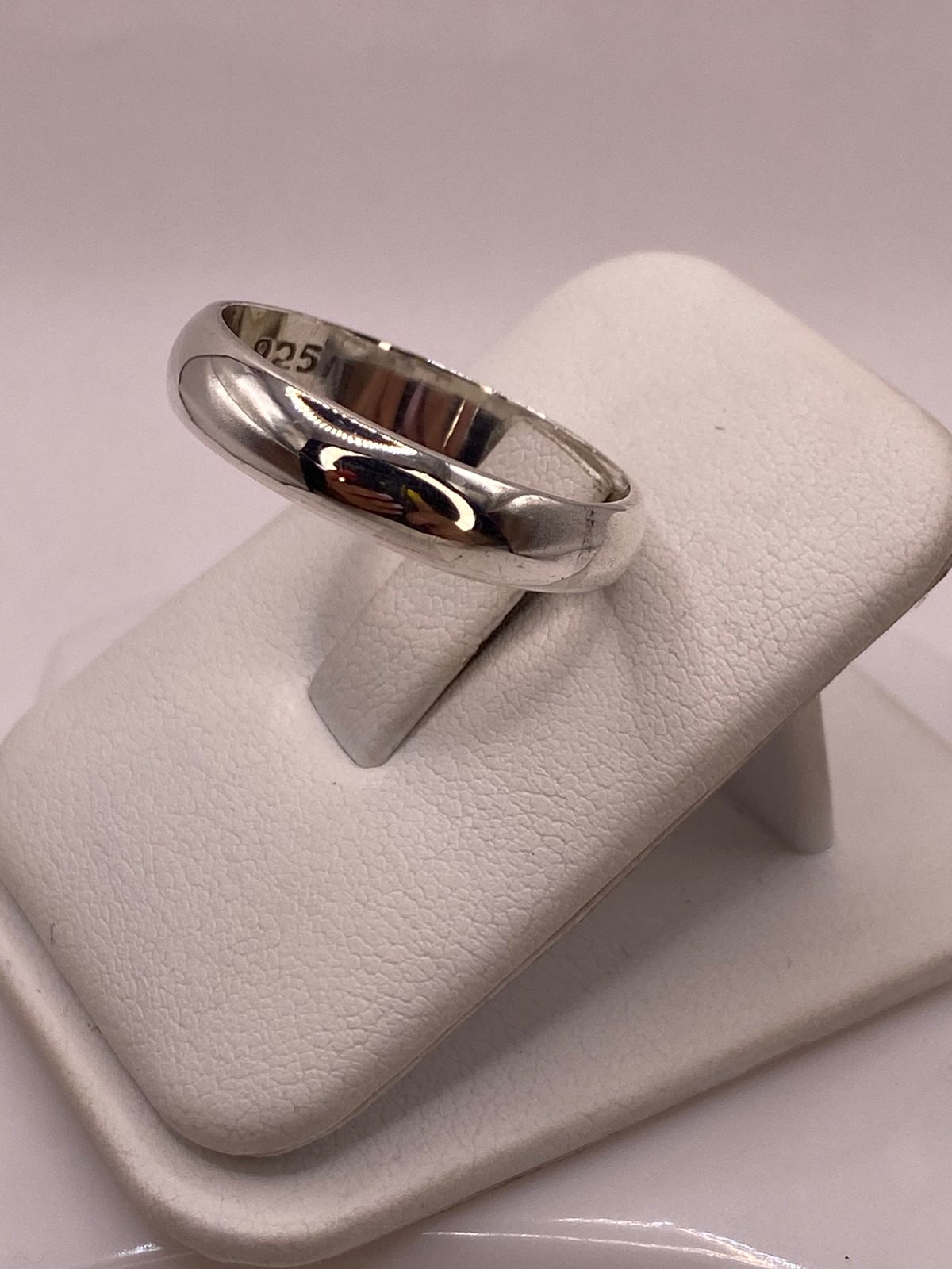 Anillo Argolla Lisa Media Caña en Plata .925