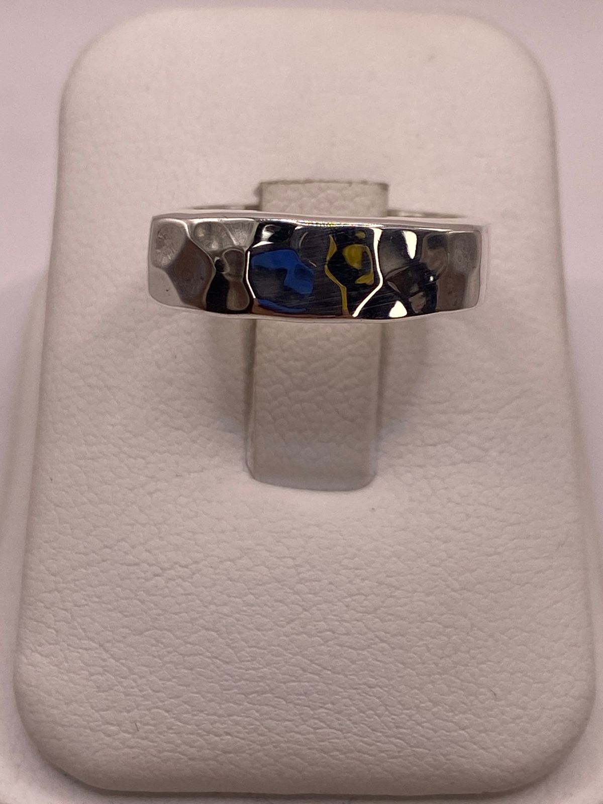 Anillo Argolla Martillada en Plata .925
