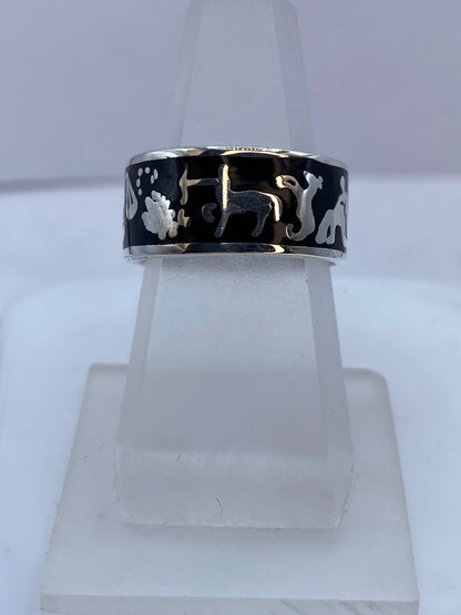 Anillo Arte Rupestre de Plata .925 con Obsidiana Negra