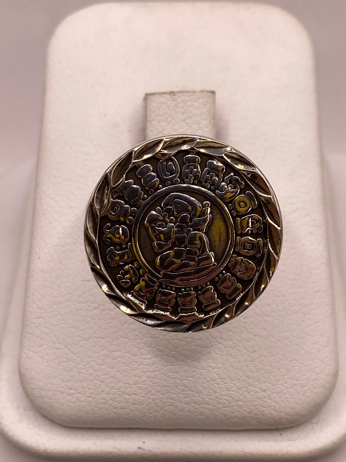 Anillo Artesanal Ajustable en Plata con Calendario Mesoamericano