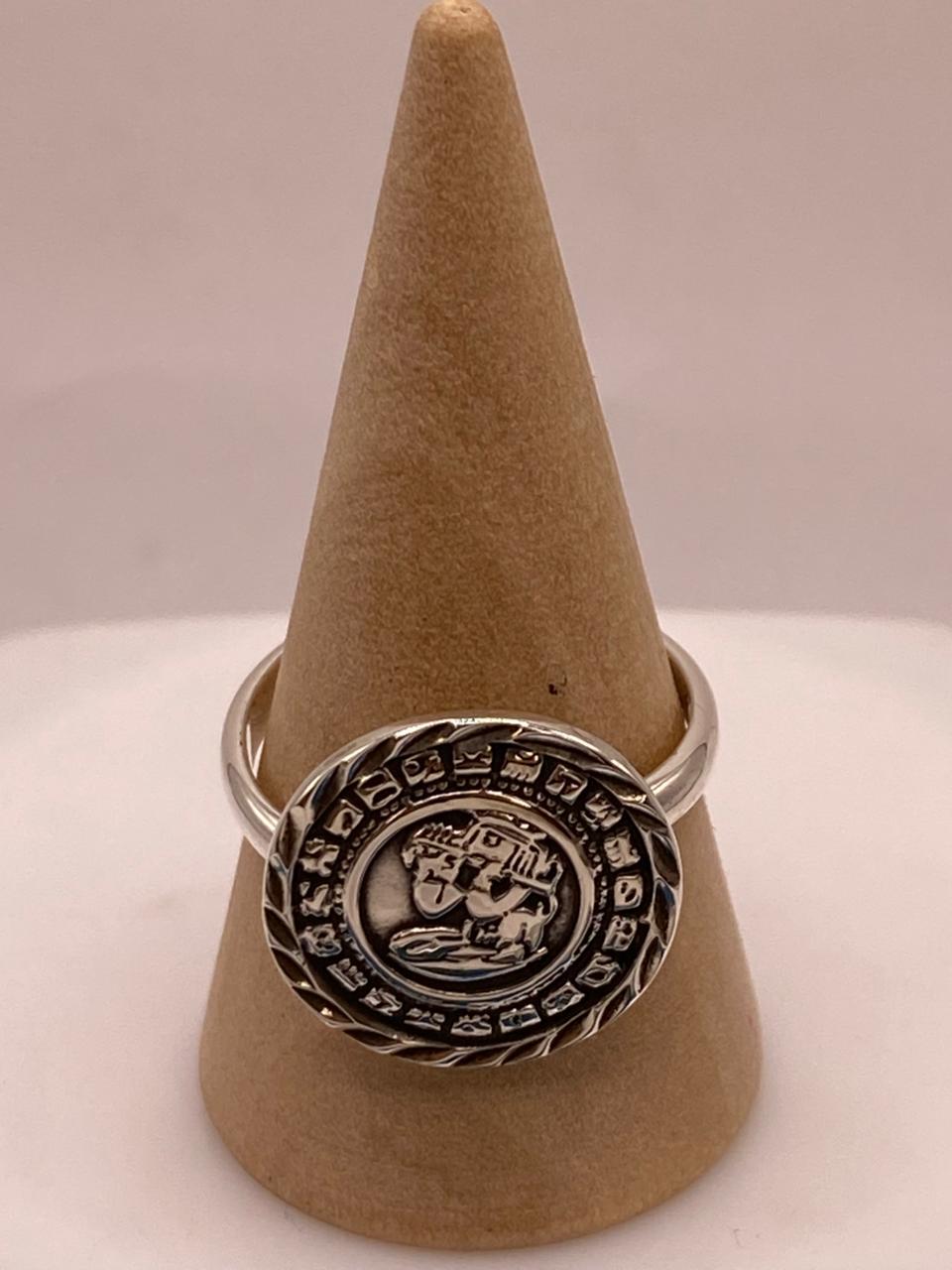 Anillo Artesanal Ajustable en Plata con Diseño de Calendario Maya