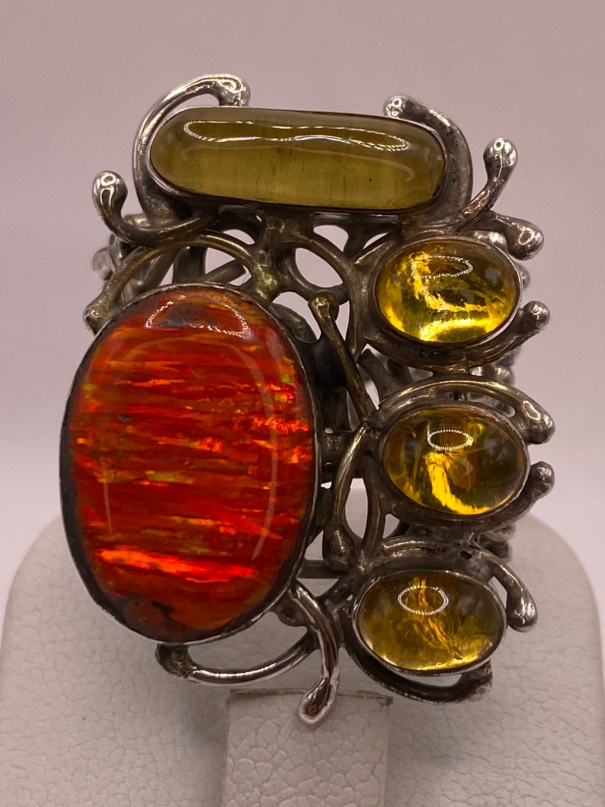 Anillo Artesanal con Ópalo de Fuego y Ámbar en Plata .950