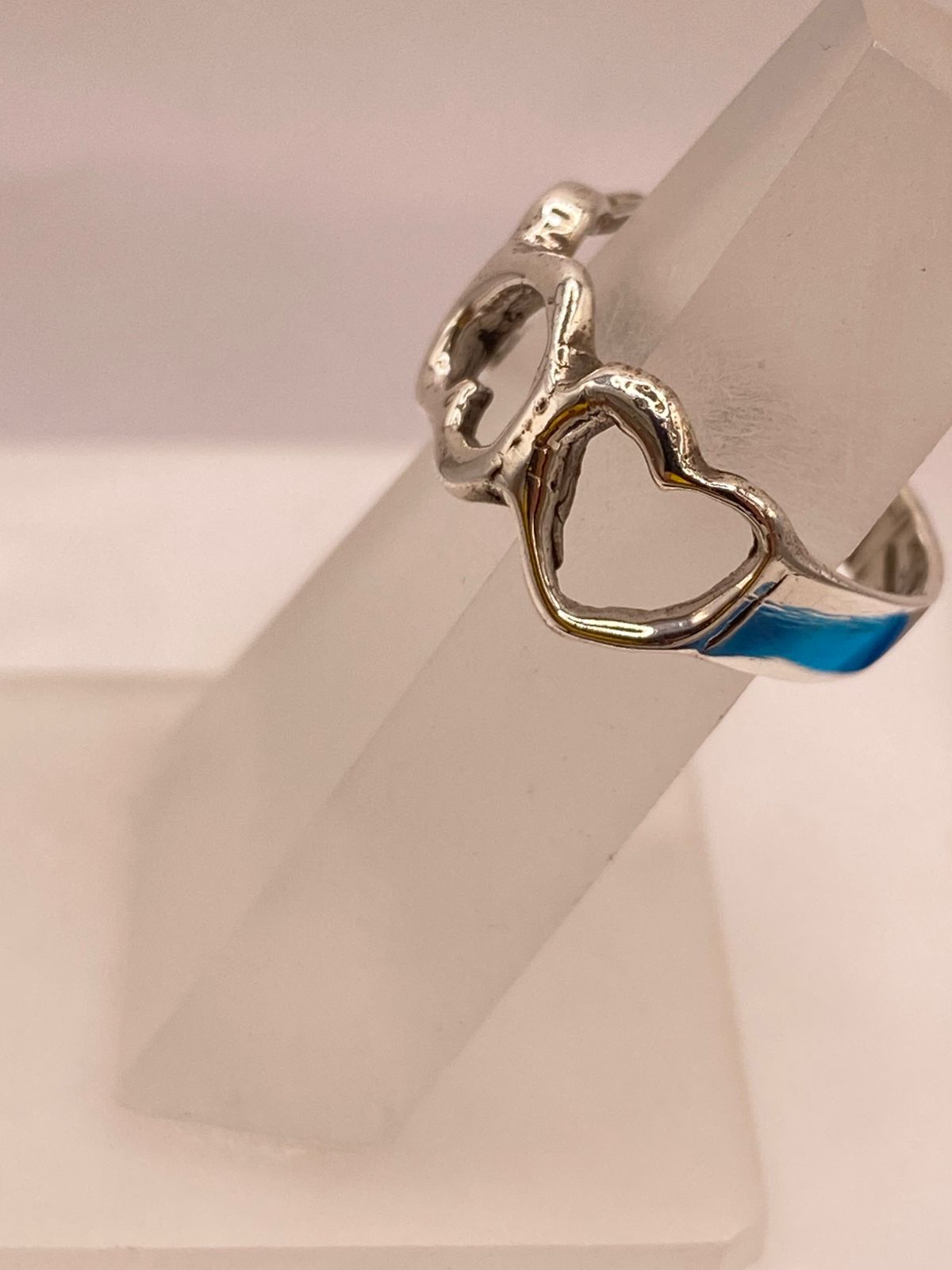 Anillo Artesanal en Plata con Corazones Entrelazados