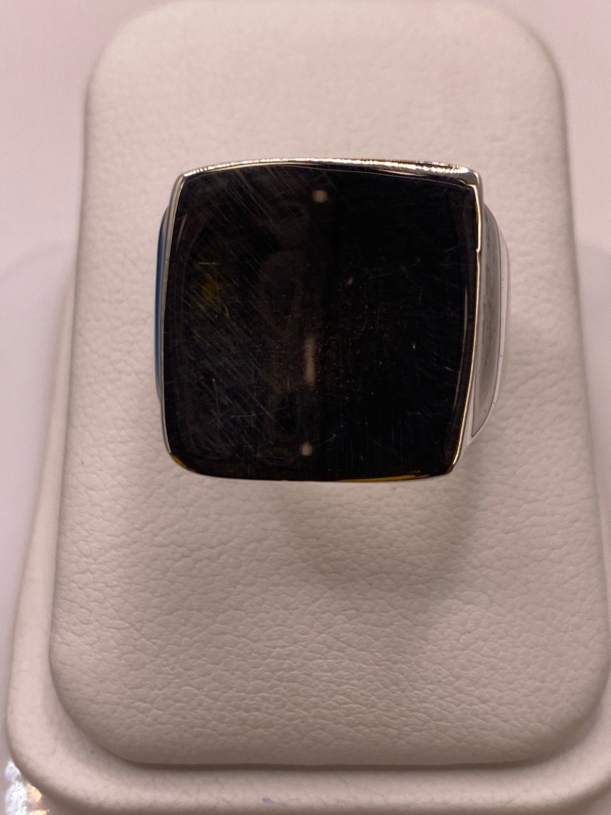 Anillo Artesanal en Plata Estilo Sello Cuadrado Pulido