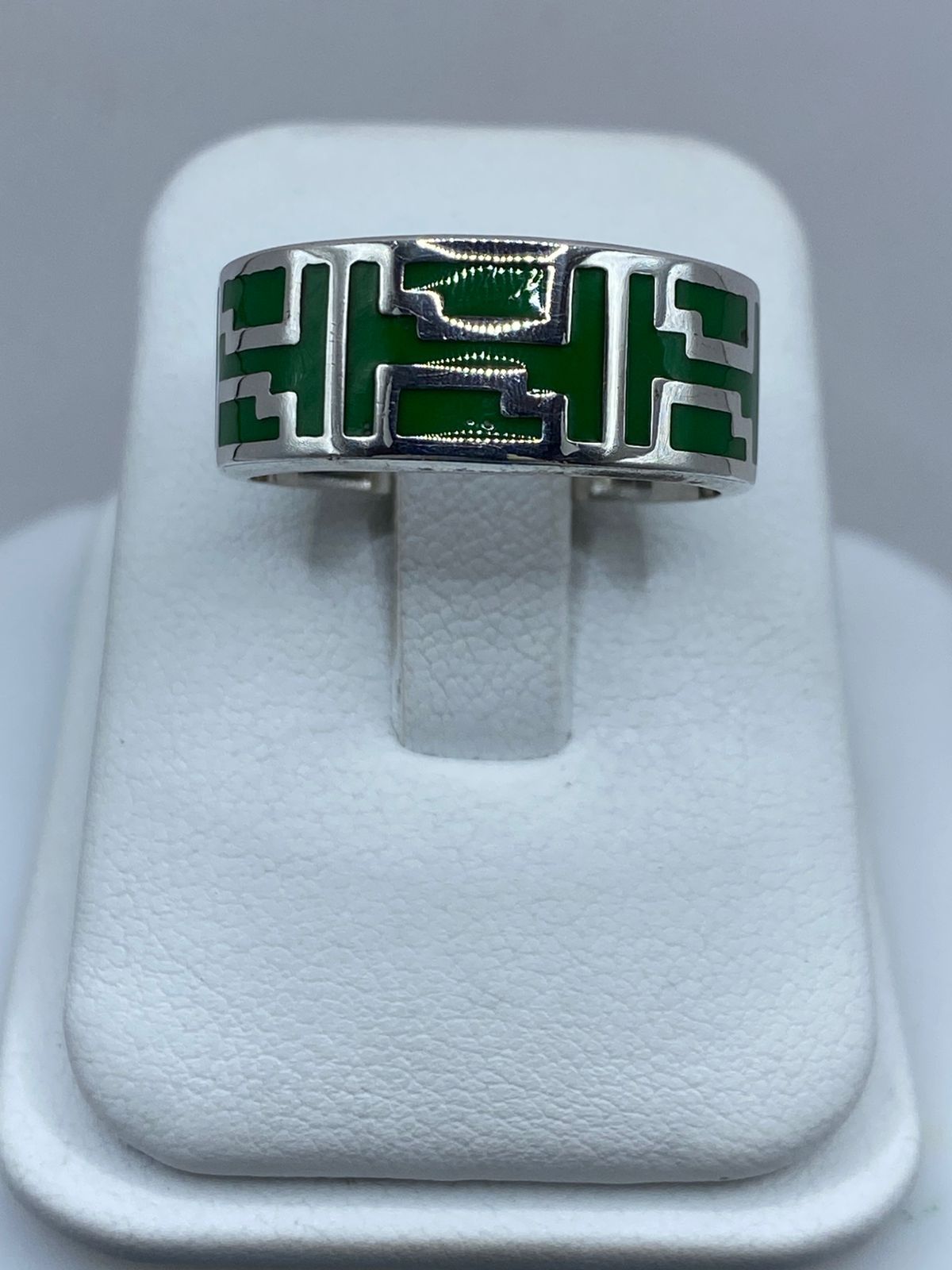 Anillo Artesanal de Plata .925 con Malaquita y Greca Geométrica