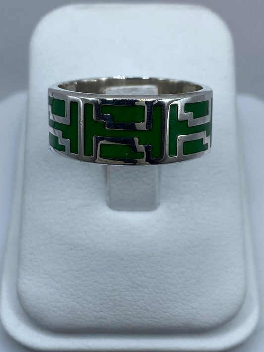 Anillo Artesanal de Plata .925 con Malaquita y Greca Geométrica