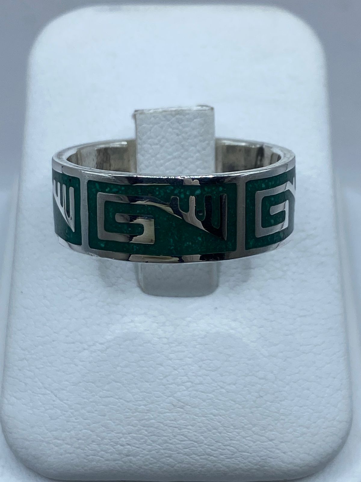 Anillo Artesanal de Plata .925 con Malaquita y Greca Moderna