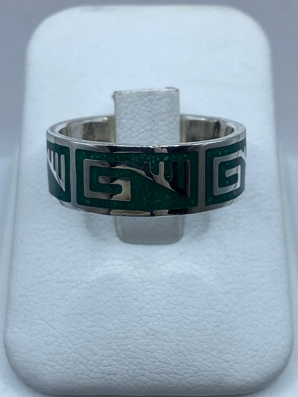 Anillo Artesanal de Plata .925 con Malaquita y Greca Moderna