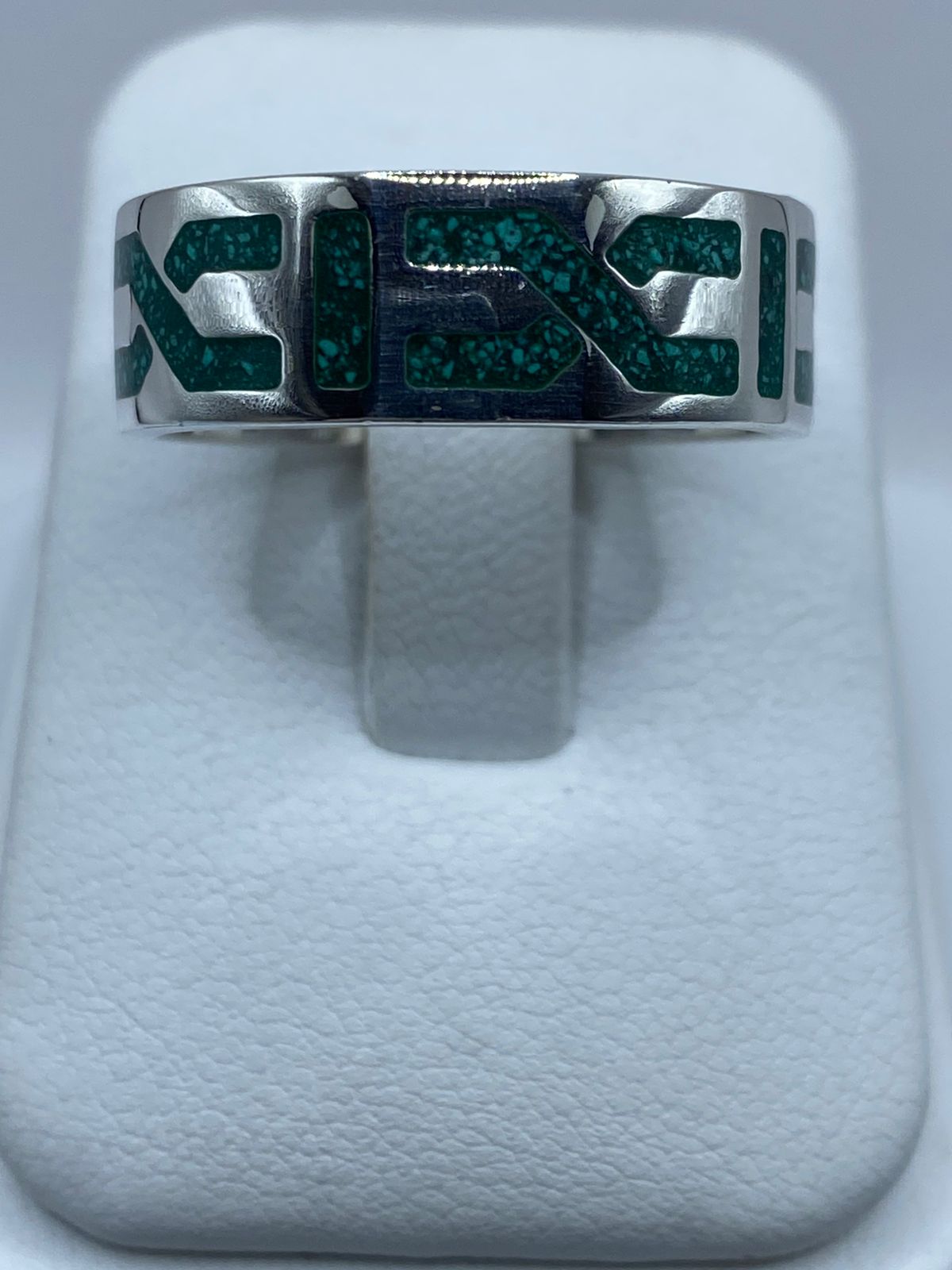 Anillo Artesanal de Plata .925 con Malaquita Verde y Greca Geométrica