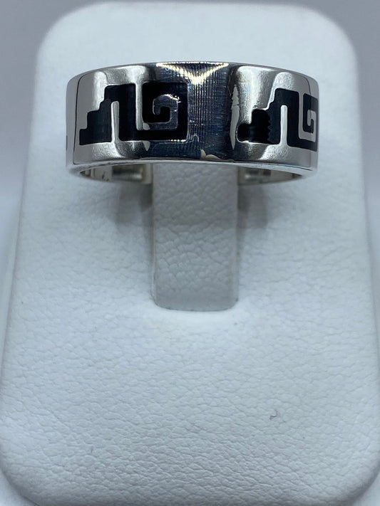 Anillo Artesanal de Plata .925 con Ónix y Greca Clásica