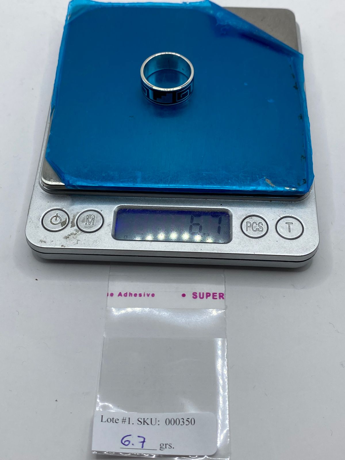 Anillo Artesanal de Plata .925 con Ónix Negro y Greca Geométrica