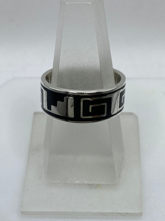 Anillo Artesanal de Plata .925 con Ónix Negro y Greca Geométrica