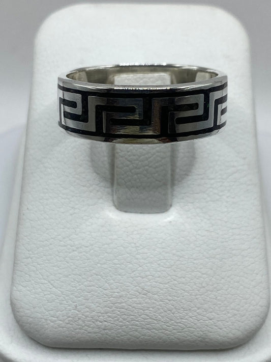 Anillo Artesanal de Plata .925 con Ónix Negro y Greca Clásica