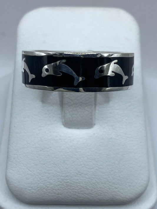 Anillo Artesanal de Plata .925 con Ónix Negro – Diseño Delfines Marinos