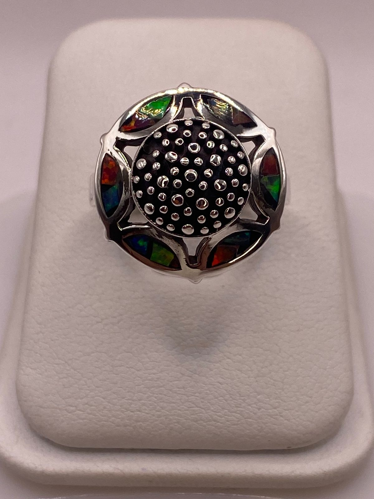 Anillo Artístico Circular con Ópalo de Fuego en Plata .950
