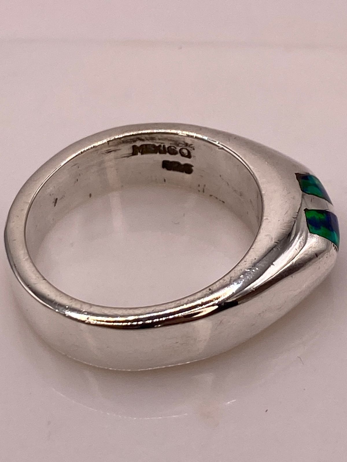 Anillo Banda en Plata Ley 925 con Ópalo de Fuego Azul-verde