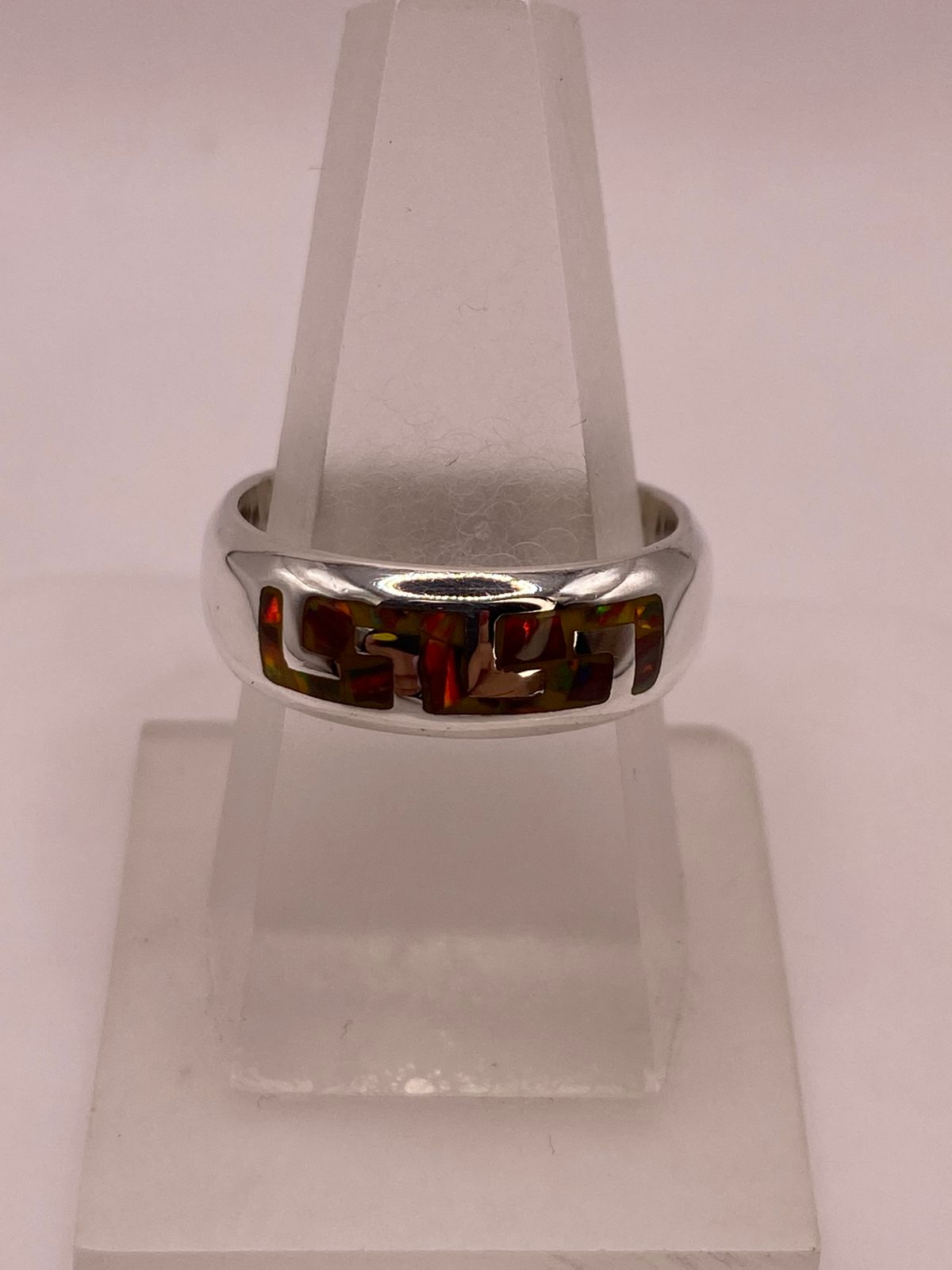 Anillo de Banda en Plata Ley 950 con Ópalo de Fuego