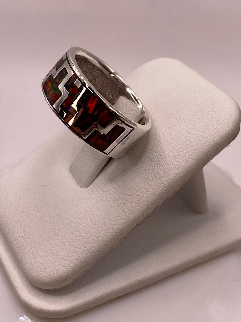 Anillo Banda en Plata Ley 950 con Ópalo de Fuego en Diseño Geométrico