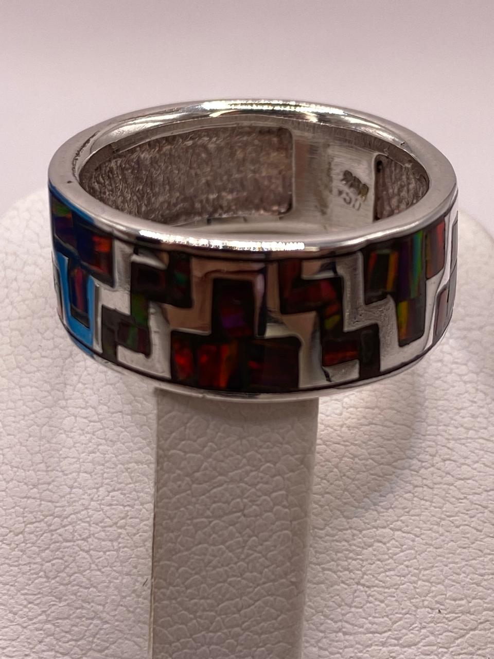 Anillo Banda en Plata Ley 950 con Ópalo de Fuego en Diseño Geométrico