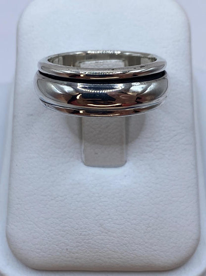 Anillo Banda Giratoria en Plata .925 Diseño Clásico Contemporáneo, vista de detalle