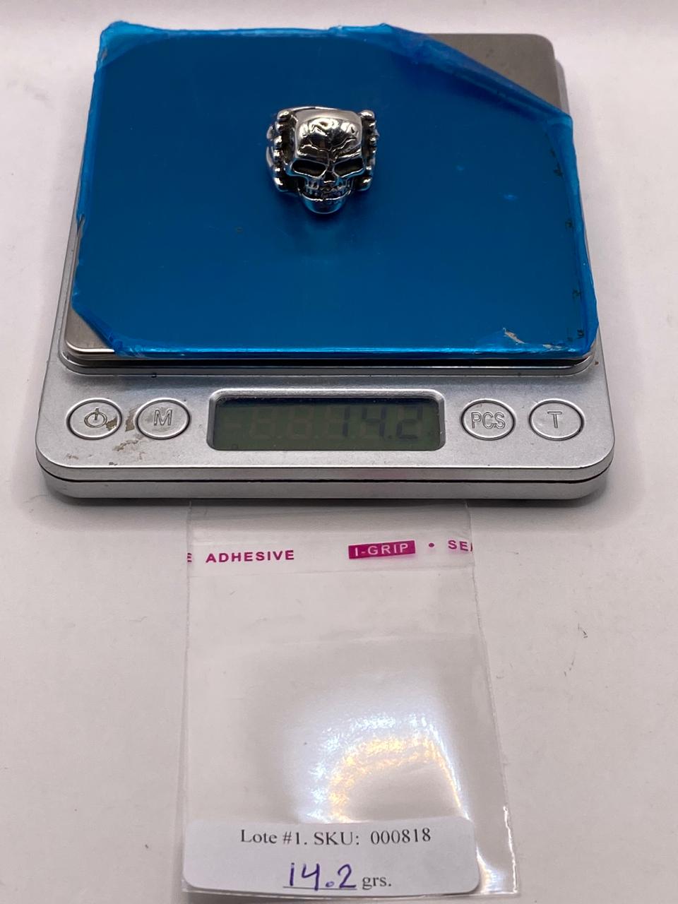 Anillo de Calavera con Huesos Laterales en Plata .925