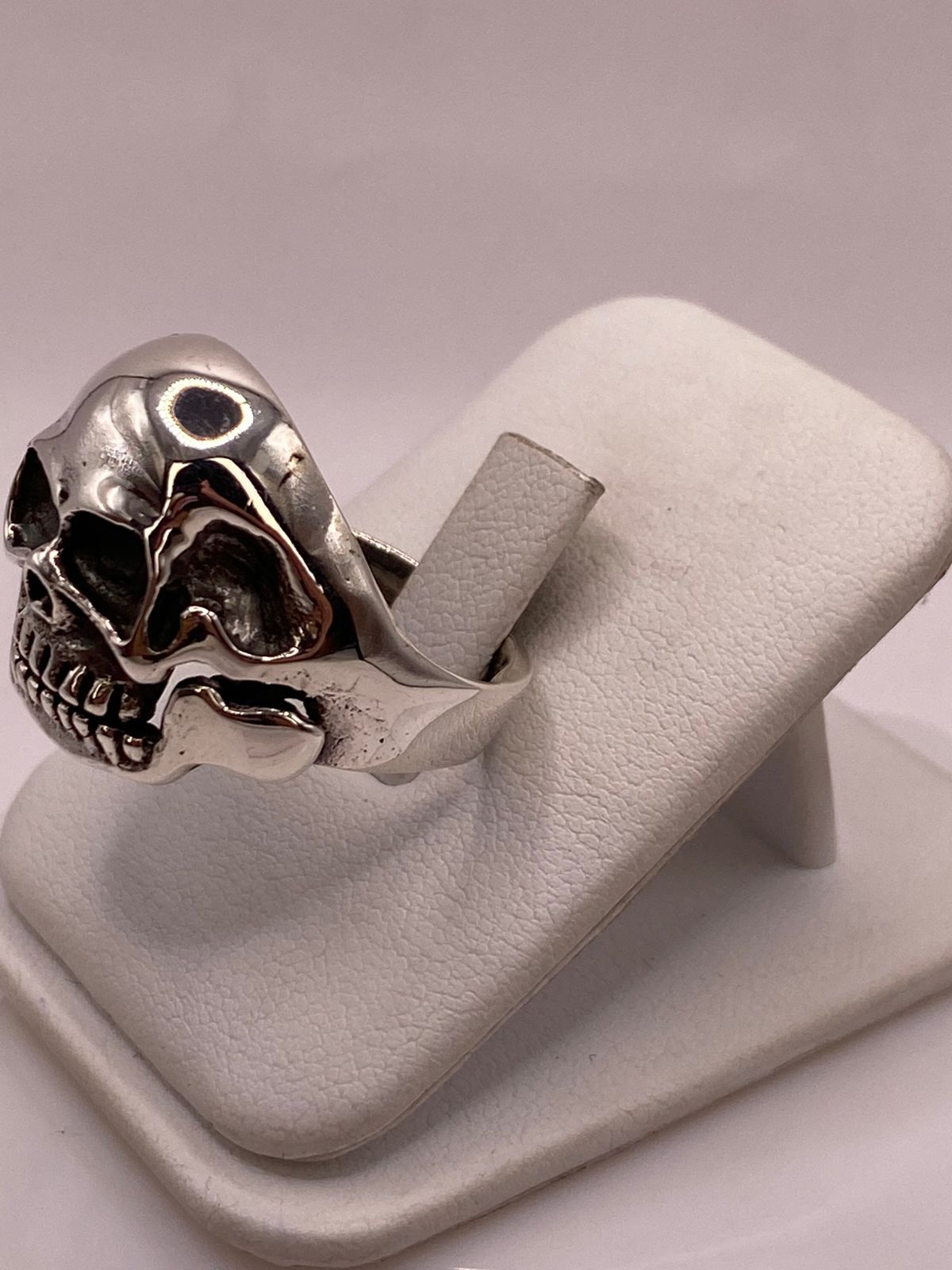 Anillo Calavera de Plata Ley .925