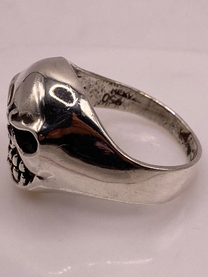 Anillo Calavera de Plata Ley .950, sello de autenticidad Plata Ley .925