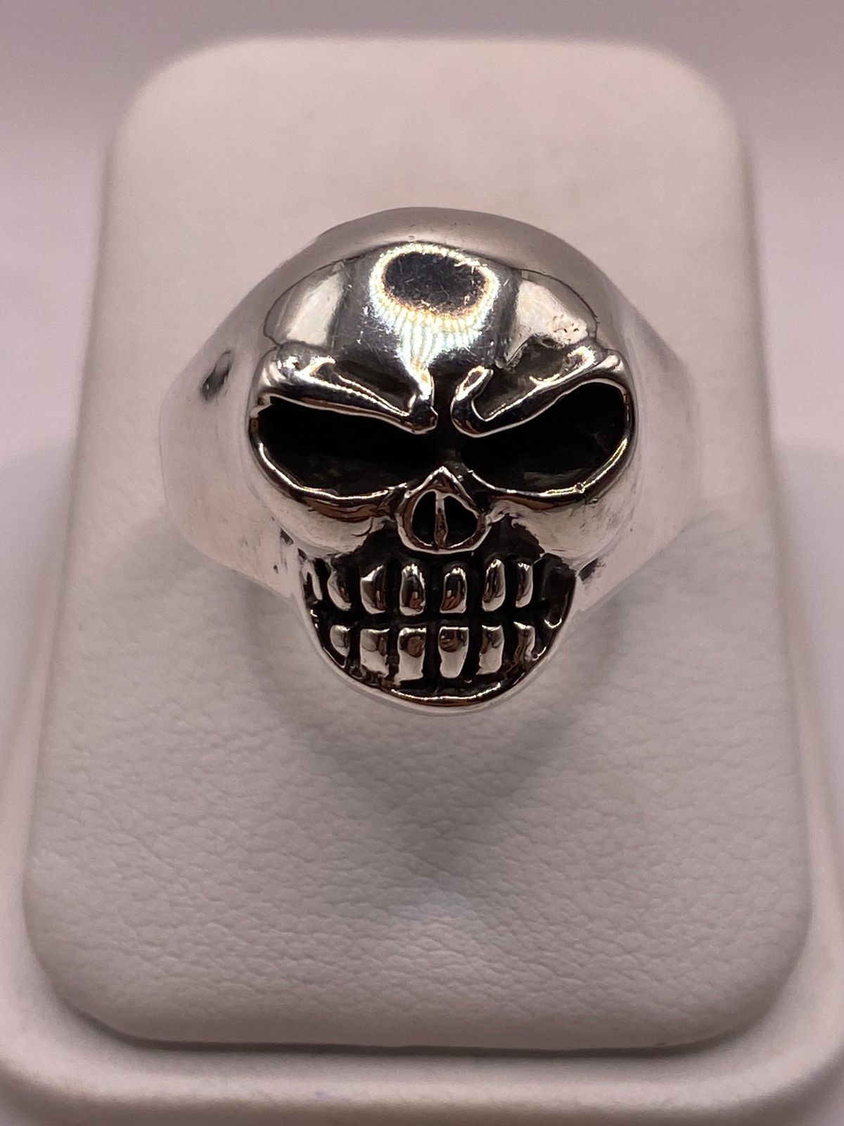 Anillo Calavera de Plata Ley .925