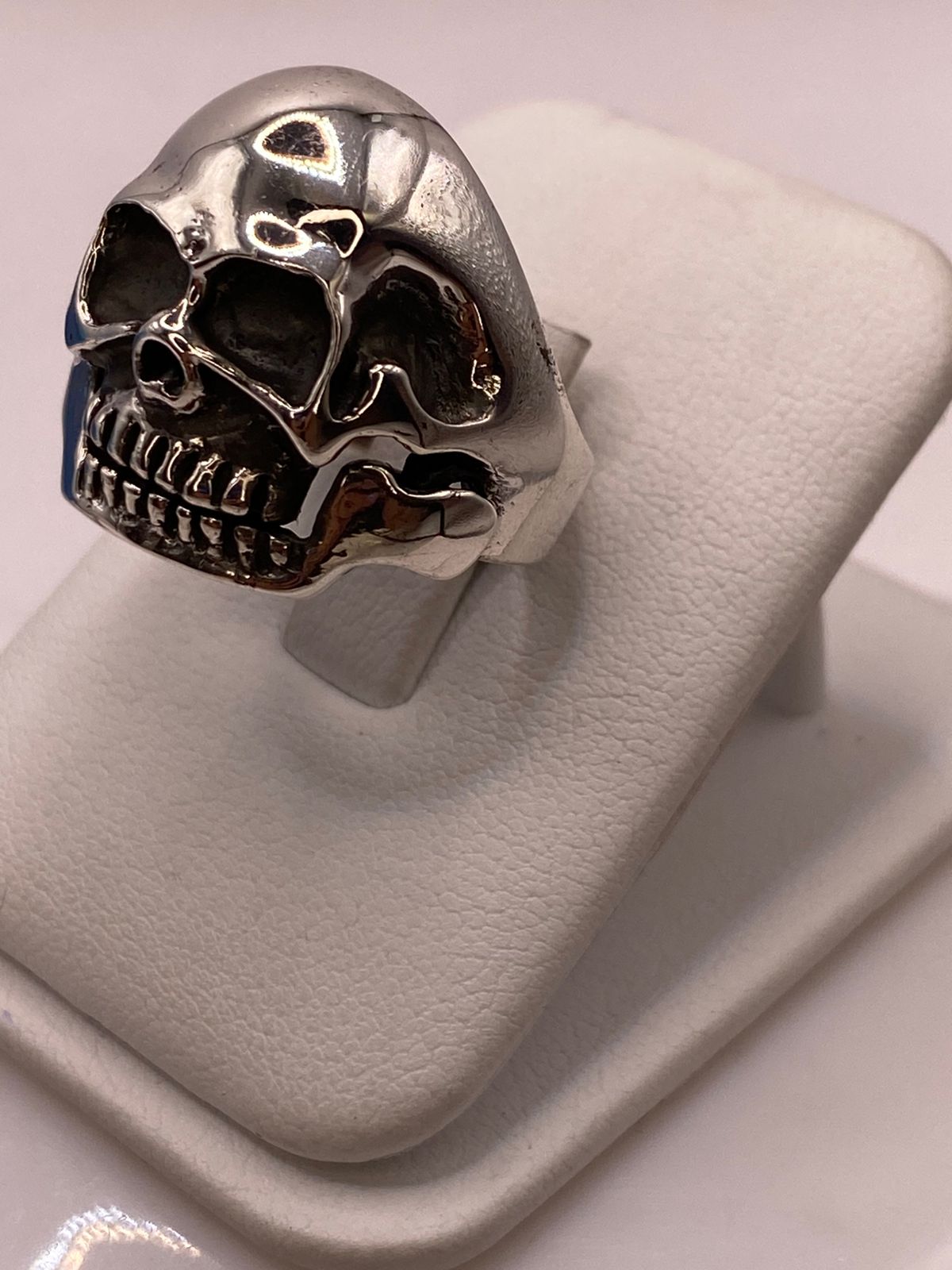 Anillo de Calavera en Plata .925