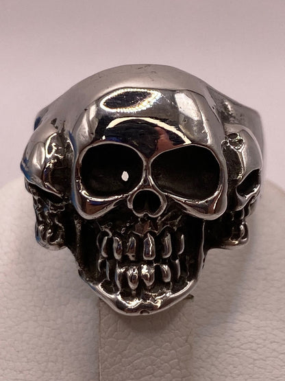 Anillo de Calavera Triple en Plata .950