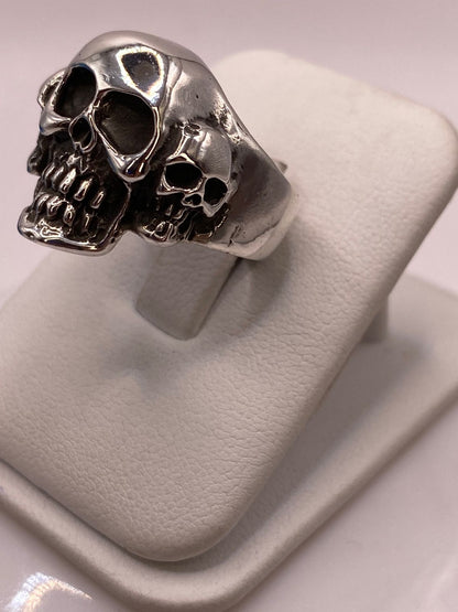 Anillo de Calavera Triple en Plata .950