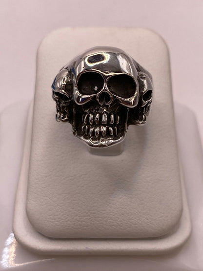 Anillo de Calavera Triple en Plata .950