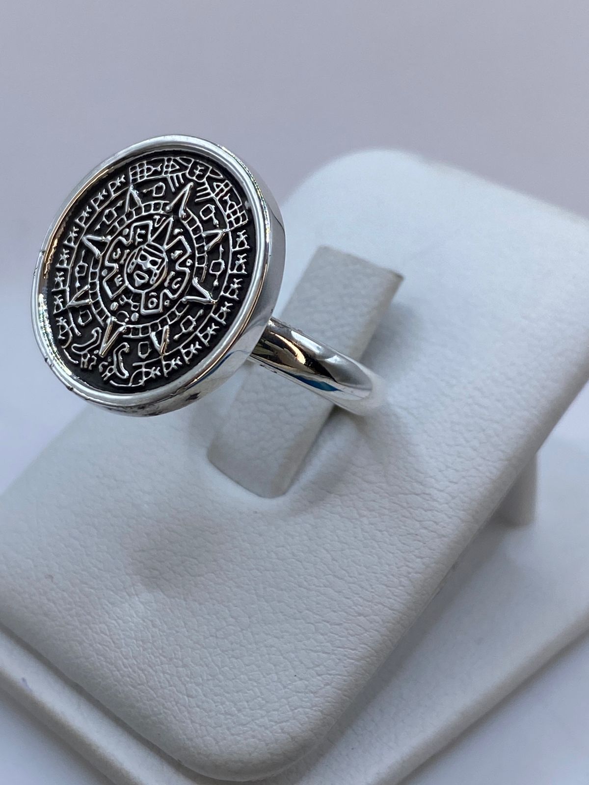 Anillo Calendario Azteca en Plata .950