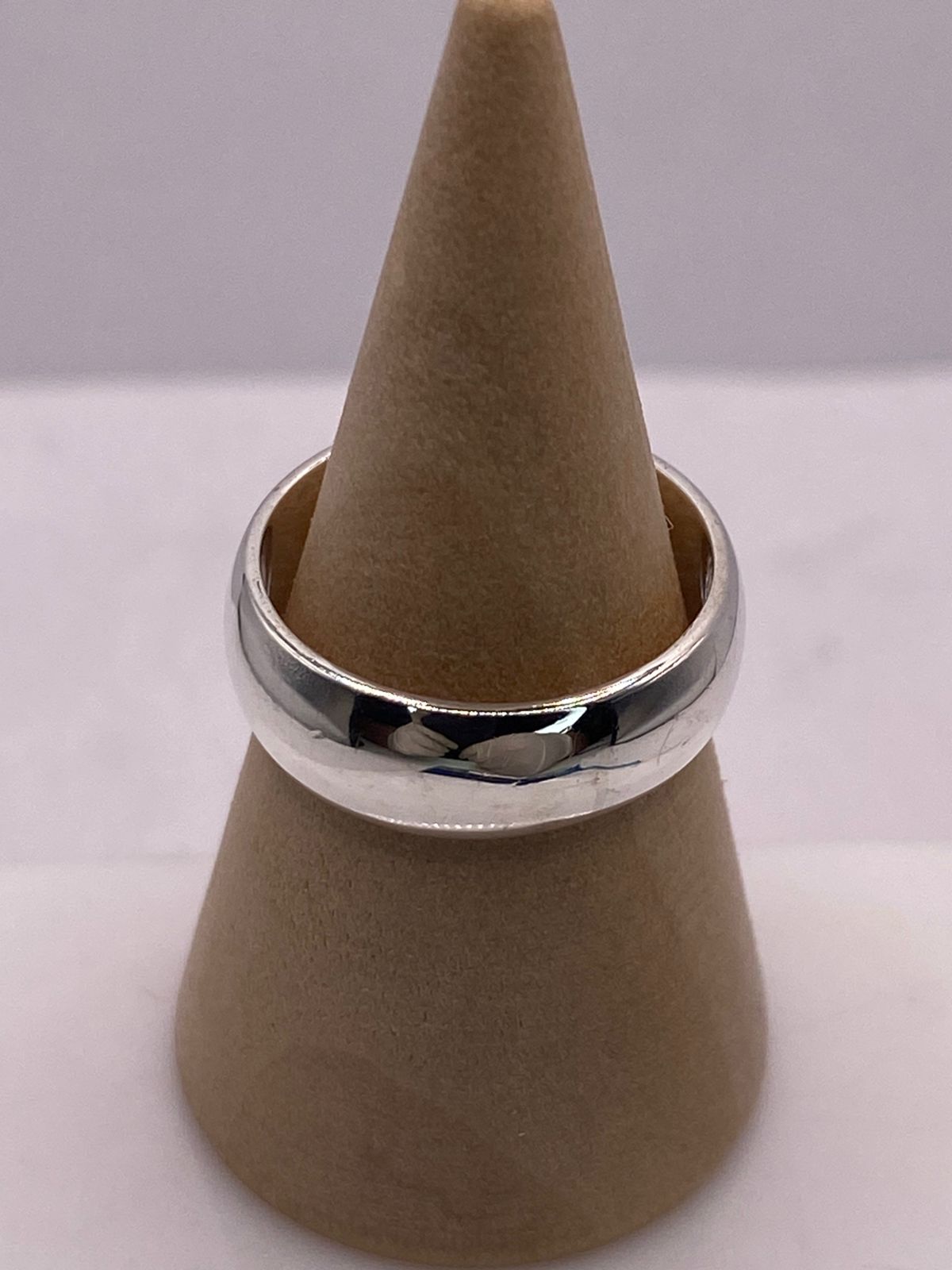 Anillo Clásico Liso en Plata .925