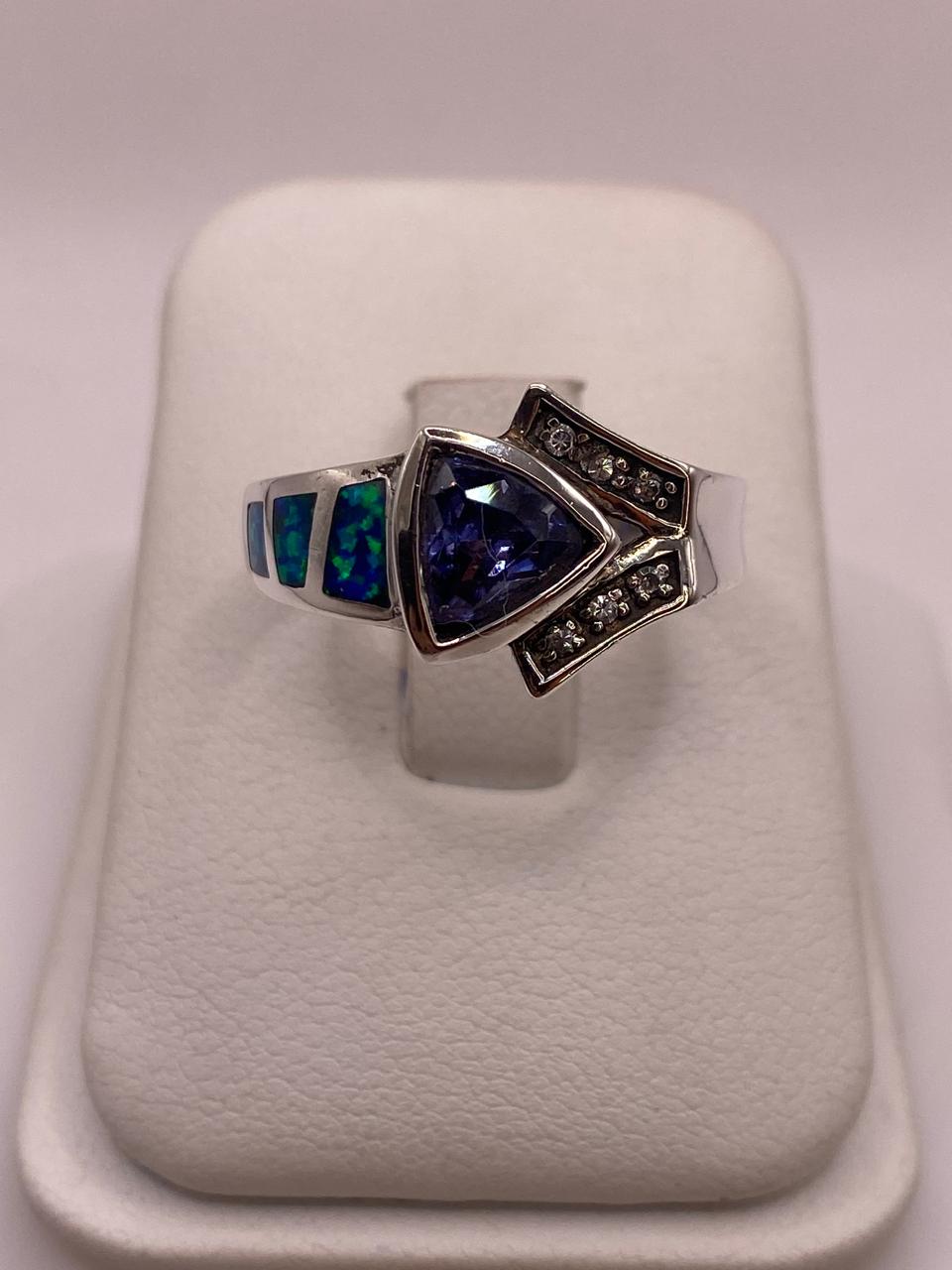 Anillo Contemporáneo Asimétrico con Ópalo de Fuego y Zirconia en Plata .925