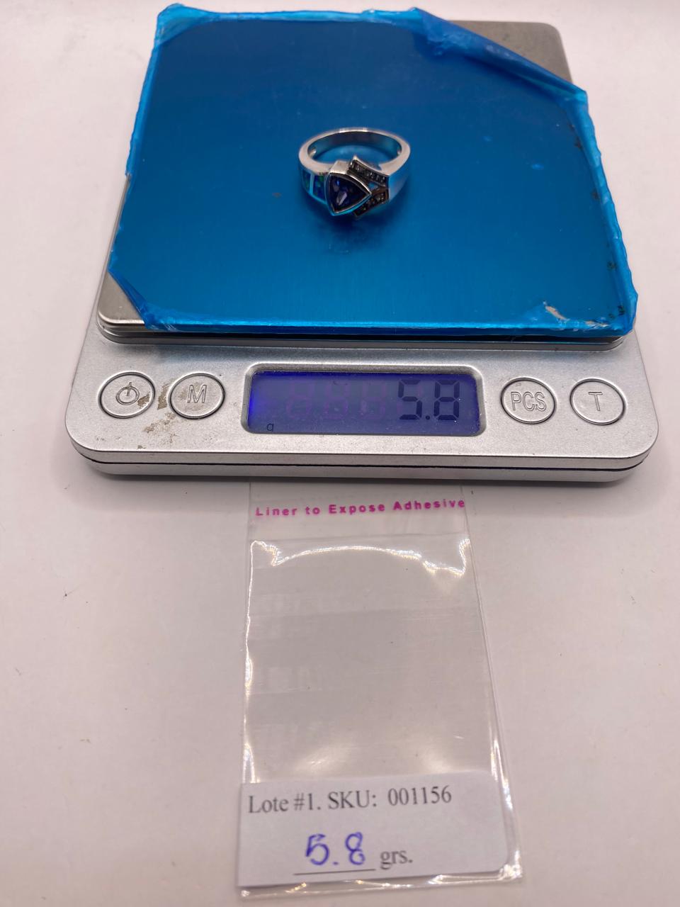 Anillo Contemporáneo Asimétrico con Ópalo de Fuego y Zirconia en Plata .925